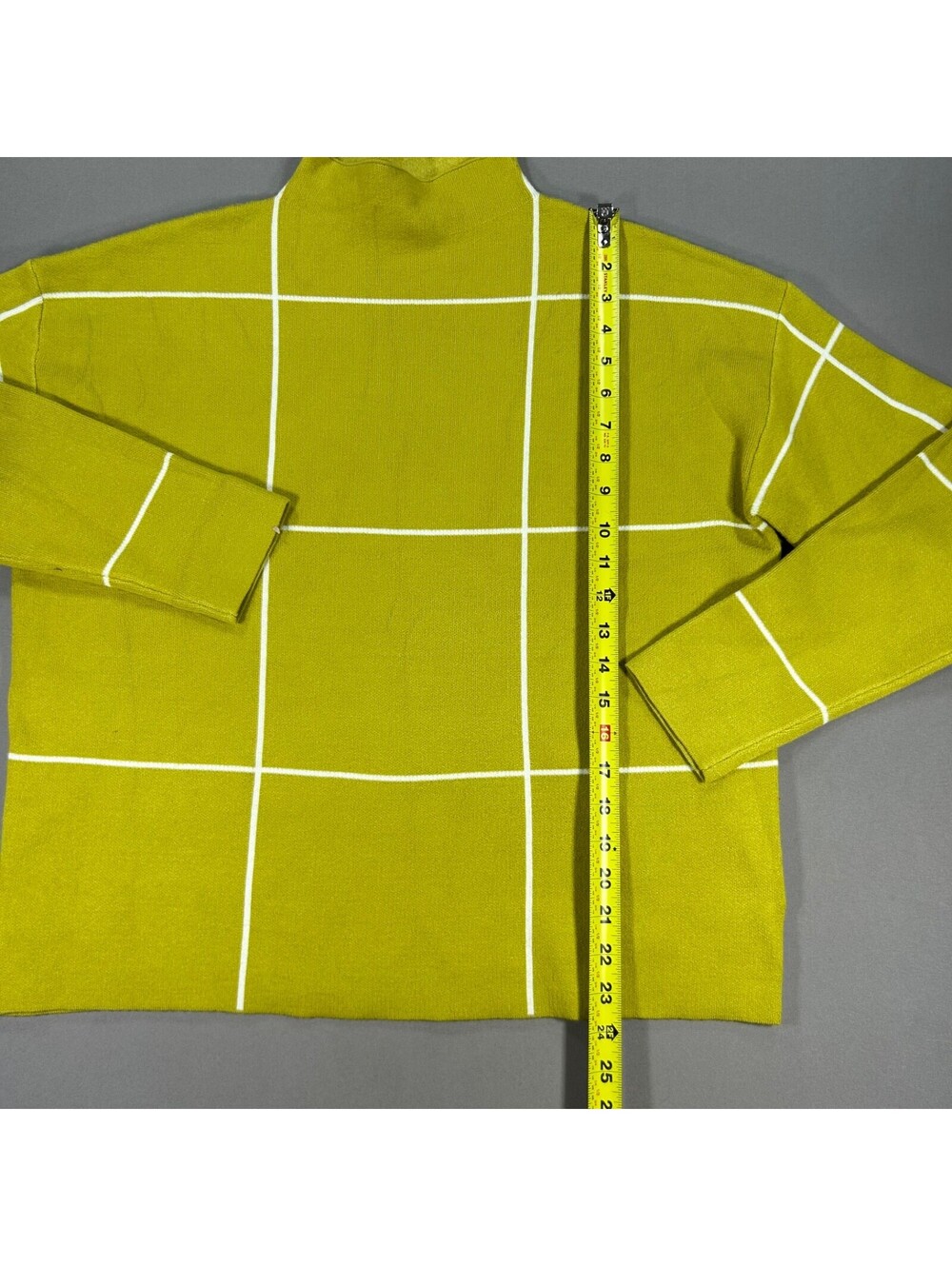 Tahari Women’s Sweater Size Large Green Plaid Mock Neck Long Sleeve Soft Knit - Picture 6 of 7